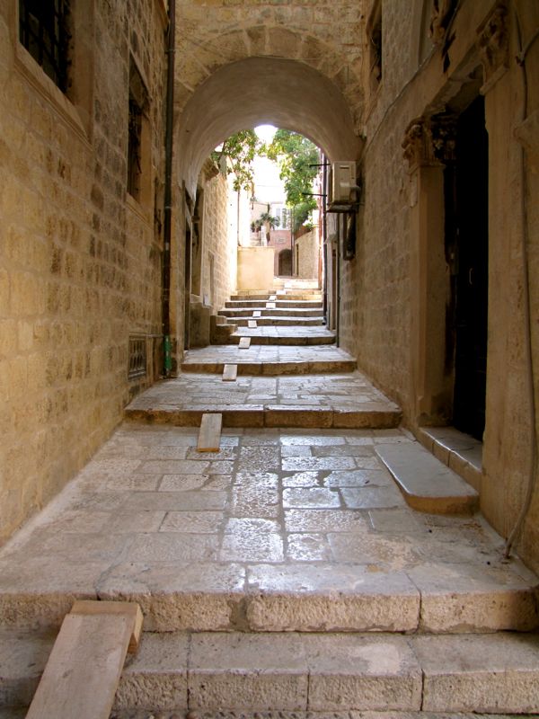 Dubrovnik Stairs - http://27thandolive.com