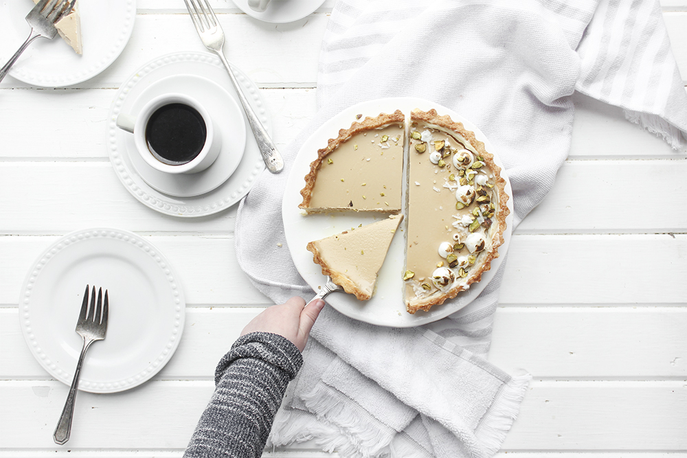 Earl Grey Panna Cotta Tart - smooth and creamy earl grey infused panna cotta set into a pate sucree crust brushed with white chocolate #tart #pannacotta #dessert #baking #earlgrey #tartrecipe #tea #earlgreytea #easydessert #simpledessert