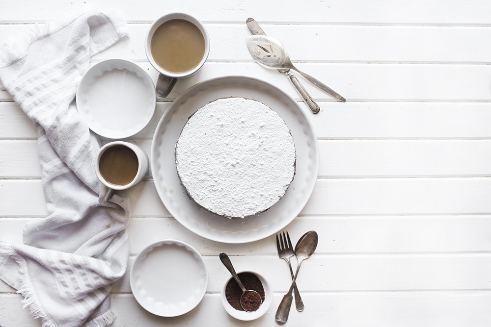 Mocha Almond Meringue Cake - Rich mocha almond mousse sandwiched between two layers of crisp almond meringue making a sweet coffee flavoured dessert #mocha #meringuecake #meringue #chocolate #dessert #baking #simplebaking #meringuesandwich 